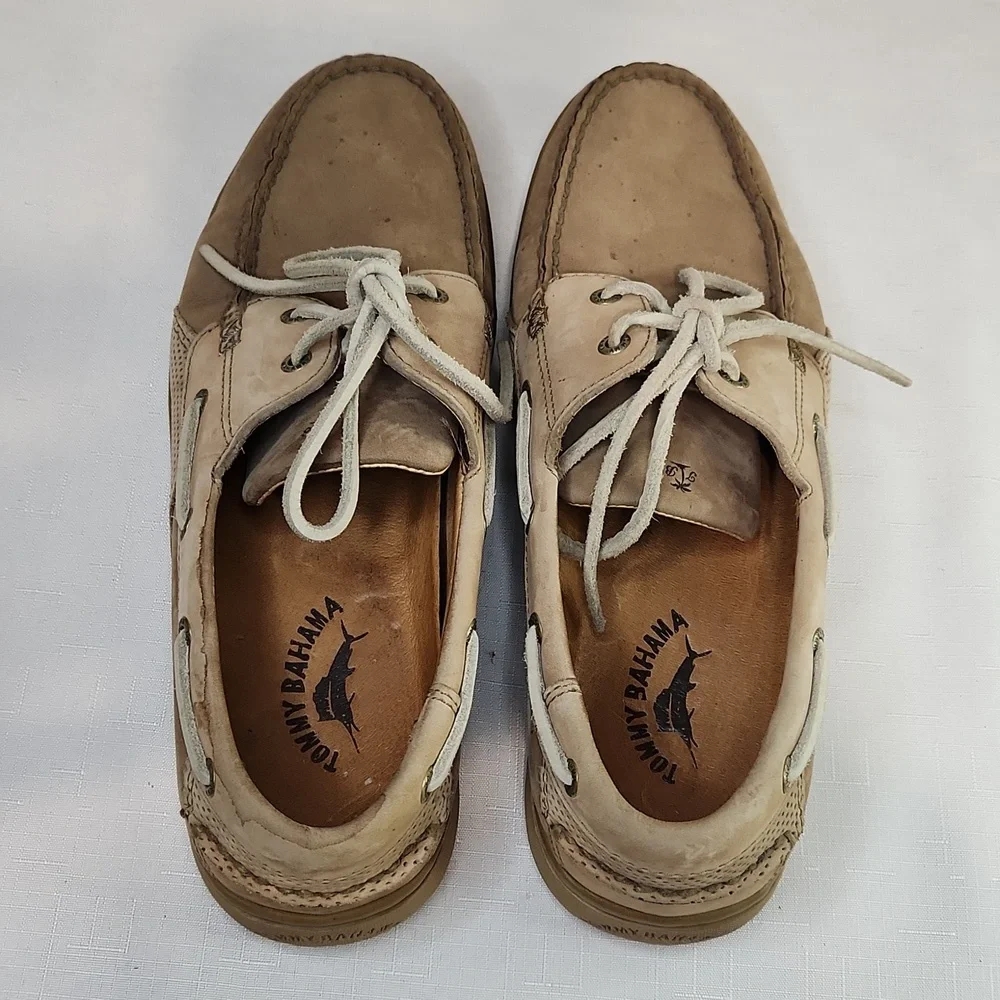 Tommy Bahama Sportside Boat Loafer shoes. Size 9.5